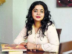   कथाकार के तौर पर खुद को लगातार चुनौती देने की कोशिश करती हूं: अश्विनी अय्यर तिवारी