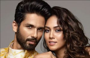 मीरा राजपूत ने पिंक बिकिनी पहनकर लगाई पानी में छलांग, जारी किया वीडियो मीरा राजपूत ने पिंक बिकिनी पहनकर लगाई पानी में छलांग, जारी किया वीडियो