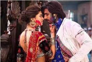 शादी की पांचवीं वर्षगांठ पर दीपिका व रणवीर ने बताया कैसे राम-लीला ने बदली उनकी जिंदगी शादी की पांचवीं वर्षगांठ पर दीपिका व रणवीर ने बताया कैसे राम-लीला ने बदली उनकी जिंदगी