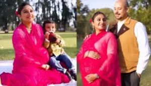  'ये रिश्ता क्या कहलाता है' फेम मोहिना कुमारी सिंह ने फिर से दिखाया बेबी बंप, कहा, 'फैमिली में नया मेहमान'