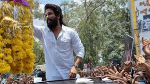 अल्लू अर्जुन को दोस्त के लिए प्रचार करना पड़ा भारी , दर्ज हुआ केस