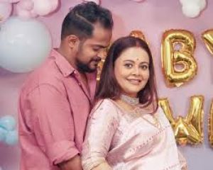  39 की उम्र में मां बनीं टीवी की 'गोपी बहू', पति शाहनवाज के साथ वीडियो शेयर कर दी गुड न्यूज