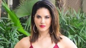 सनी लियोनी ने मुंबई में आठ करोड़ रुपये में प्रॉपर्टी खरीदी