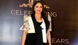  मेरे लिए ‘साधना' के समान है नृत्य: माधुरी दीक्षित