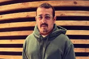 लोग ओटीटी का विकल्प चुन रहे, लेकिन सिनेमाघरों की ओर लौटेंगे: निर्देशक तेजस प्रभा विजय देओस्कर लोग ओटीटी का विकल्प चुन रहे, लेकिन सिनेमाघरों की ओर लौटेंगे: निर्देशक तेजस प्रभा विजय देओस्कर