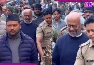 रजनीकांत ने बदरीनाथ के दर्शन किए रजनीकांत ने बदरीनाथ के दर्शन किए