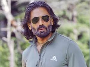 फिल्मों की शूटिंग के लिए कश्मीर लौटने को तैयार बॉलीवुड: सुनील शेट्टी