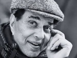 सलमान और अभिषेक ने धर्मेंद्र की प्रार्थना सभा में उन्हें श्रद्धांजलि दी