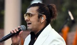 दुबई के संगीत कार्यक्रम में सोनू निगम ने रफी को उनकी 101वीं जयंती पर भावभीनी श्रद्धांजलि दी