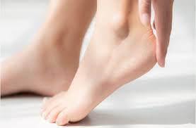 इन नुस्खों से फटी एड़ियां बनेंगी सॉफ्ट इन नुस्खों से फटी एड़ियां बनेंगी सॉफ्ट