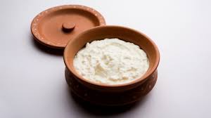 हंग कर्ड या सामान्य दही: पाचन के लिए क्या है ज्यादा बेहतर? हंग कर्ड या सामान्य दही: पाचन के लिए क्या है ज्यादा बेहतर?
