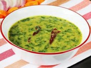  ठंड में पालक दाल खाने के फायदे जानकर भूल जाएंगे सूप!  