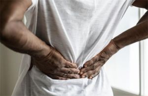  गलत आदतों से होता है पीठ और कमर दर्द ... जाने कैसे पाएं छुटकारा