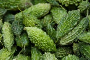 फायदे जान करने लग जाओगे करेला से प्यार, बस इस ट्रिक से दूर हो जाएगा कड़वापन