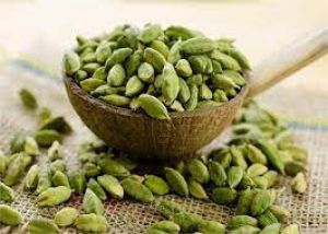  इलायची पानी से मिलेंगे कमाल के फायदे