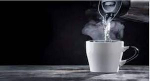   रात में सोने से पहले पिएं गर्म पानी, सेहत को मिलेंगे ये 5 फायदे