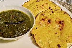  सर्दियों में सरसों का साग खाना क्यों है शरीर के लिए फायदेमंद, जानें...  