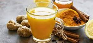 गले की खराश कर रही परेशान? दूर करने के लिए अपनाएं ये आसान उपाय