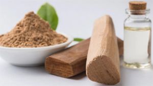 टेंशन, बेचैनी और कैंसर से बचाता है चंदन का तेल टेंशन, बेचैनी और कैंसर से बचाता है चंदन का तेल