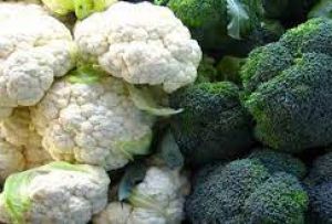 थाइराइड को कंट्रोल रखने के लिए इन 6 चीजों से बना लें दूरी थाइराइड को कंट्रोल रखने के लिए इन 6 चीजों से बना लें दूरी