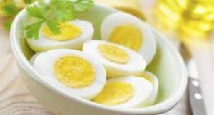 वेट लॉस के लिए एक दिन में कितने अंडे खाने चाहिए 