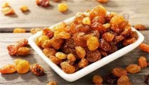  कब्ज से परेशान हैं तो खाएं मुनक्का.. जानें सेवन के 5 तरीके