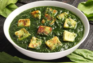  पालक-पनीर खाने के शौकीन हैं, तो एक बार इसे पढ़ लें.....