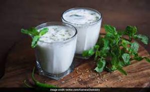 गर्मियों में छाछ पीने से पाचन रहेगा दुरुस्त, जानें टेस्टी रेसिपीज