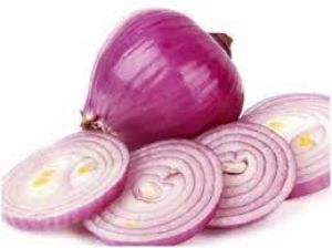गर्मियों में कच्चा प्याज खाने से मिलेंगे गजब के फायदे
