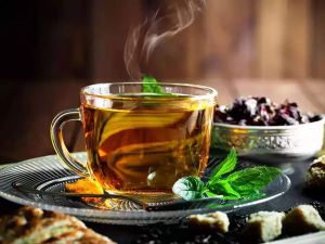  गले की खराश दूर करने के लिए घर पर बनाएं ये आयुर्वेदिक काढ़ा, जानें तरीका और फायदे