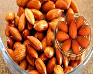  शरीर में शक्ति  बढ़ाने के लिए महिलाएं खाएं ये 5 फूड्स