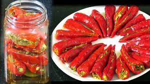  लाल-हरी मिर्च और आम का अचार, एक क्लिक में सीखें तीनों की रेसिपी