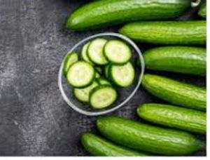  गर्मियों का सुपरफूड है खीरा...सलाद बनाकर खाएं