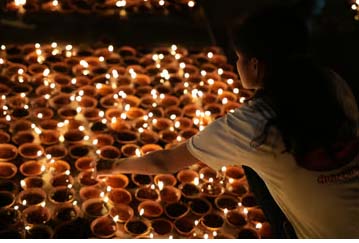 दुनियाभर में राम भक्तों ने रामलला की प्राण प्रतिष्ठा का उत्सव मनाया दुनियाभर में राम भक्तों ने रामलला की प्राण प्रतिष्ठा का उत्सव मनाया