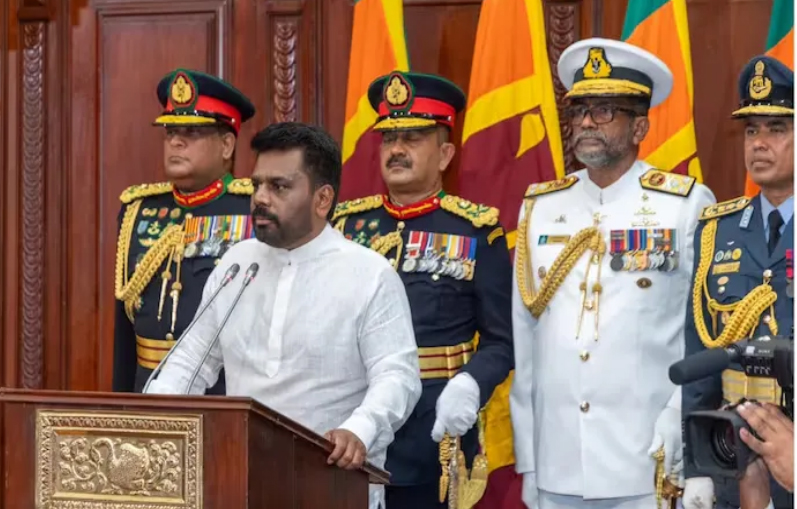 अनुरा कुमारा दिसानायके ने श्रीलंका के राष्ट्रपति पद की शपथ ली अनुरा कुमारा दिसानायके ने श्रीलंका के राष्ट्रपति पद की शपथ ली
