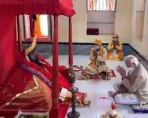 मोदी ने बांग्लादेश के जशोरेश्वरी काली मंदिर में पूजा अर्चना की, मानव जाति के कल्याण की कामना की