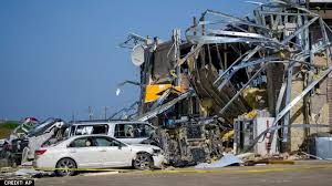 अमेरिका के टेक्सास, ओक्लाहोमा, अरकंसास में भीषण तूफान में 11 लोगों की मौत