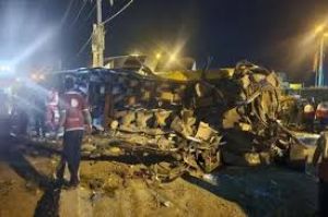 बस दुर्घटनाओं में 34 लोगों की मौत बस दुर्घटनाओं में 34 लोगों की मौत