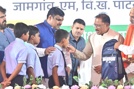 नई पीढ़ी का भविष्य संवारना ही हमारी सबसे बड़ी जिम्मेदारी : मुख्यमंत्री नई पीढ़ी का भविष्य संवारना ही हमारी सबसे बड़ी जिम्मेदारी : मुख्यमंत्री