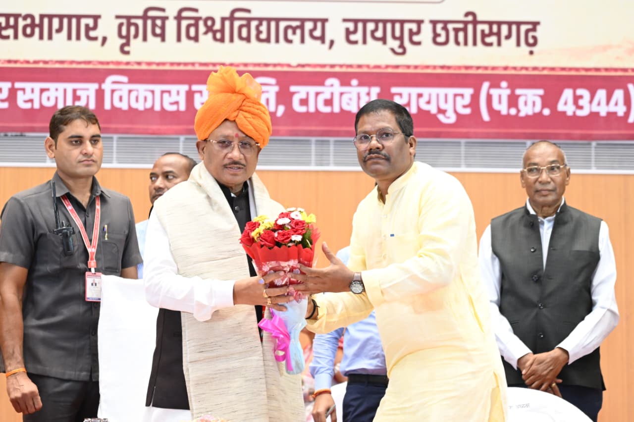 शिक्षा समाज के विकास का मूल मंत्र, भावी पीढ़ी को शिक्षित करना हम सभी की जिम्मेदारी : मुख्यमंत्री शिक्षा समाज के विकास का मूल मंत्र, भावी पीढ़ी को शिक्षित करना हम सभी की जिम्मेदारी : मुख्यमंत्री