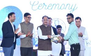 छत्तीसगढ़ में श्रम आधारित उद्योगों को बढ़ावा देकर युवाओं के लिए रोजगार के नए अवसर सृजित कर रही सरकार : मुख्यमंत्री छत्तीसगढ़ में श्रम आधारित उद्योगों को बढ़ावा देकर युवाओं के लिए रोजगार के नए अवसर सृजित कर रही सरकार : मुख्यमंत्री