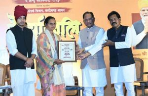 अमर शहीदों के सर्वोच्च बलिदान से बस्तर में शांति की नई सुबह, वीर जवानों का त्याग सदैव रहेगा स्मरणीय : मुख्यमंत्री अमर शहीदों के सर्वोच्च बलिदान से बस्तर में शांति की नई सुबह, वीर जवानों का त्याग सदैव रहेगा स्मरणीय : मुख्यमंत्री