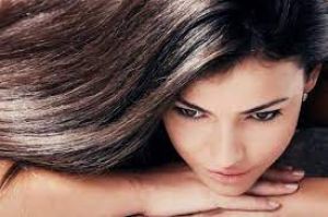  बालों को शाइनी और मुलायम रखने के लिए, इन उपायों को जरूर अपनाएं