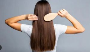 बालों को घर पर स्ट्रेट करते वक्त न करें ये गलती, बिगड़ सकती है सुंदरता बालों को घर पर स्ट्रेट करते वक्त न करें ये गलती, बिगड़ सकती है सुंदरता