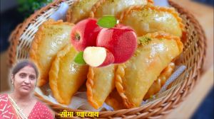 इस होली अलग अंदाज में तैयार करें मिठाई, एप्पल गुजिया की टेस्पी रेसिपी जानें
