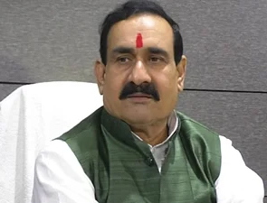 यूक्रेन में फंसे 454 में से 421 लोग वापस आए: गृह मंत्री यूक्रेन में फंसे 454 में से 421 लोग वापस आए: गृह मंत्री