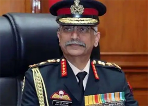 महिलाओं के लिए भारतीय समाज में सभी रास्ते खोलने की जरूरत है: सेना प्रमुख नरवणे महिलाओं के लिए भारतीय समाज में सभी रास्ते खोलने की जरूरत है: सेना प्रमुख नरवणे