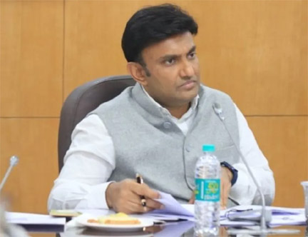 हम यूक्रेन से लौटे लोगों को कर्नाटक में चिकित्सा की पढ़ाई जारी रखने में मदद करेंगे: सुधाकर हम यूक्रेन से लौटे लोगों को कर्नाटक में चिकित्सा की पढ़ाई जारी रखने में मदद करेंगे: सुधाकर