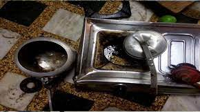 केंद्रीय जेल में खाना बनाते समय कुकर के फट जाने से तीन कैदी झुलसे केंद्रीय जेल में खाना बनाते समय कुकर के फट जाने से तीन कैदी झुलसे