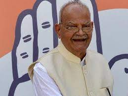 पूर्व केंद्रीय मंत्री पंडित सुखराम को बेहतर इलाज के लिए दिल्ली एम्स में दाखिल किया गया पूर्व केंद्रीय मंत्री पंडित सुखराम को बेहतर इलाज के लिए दिल्ली एम्स में दाखिल किया गया